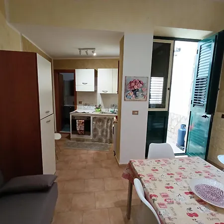 Zisa's Apartment